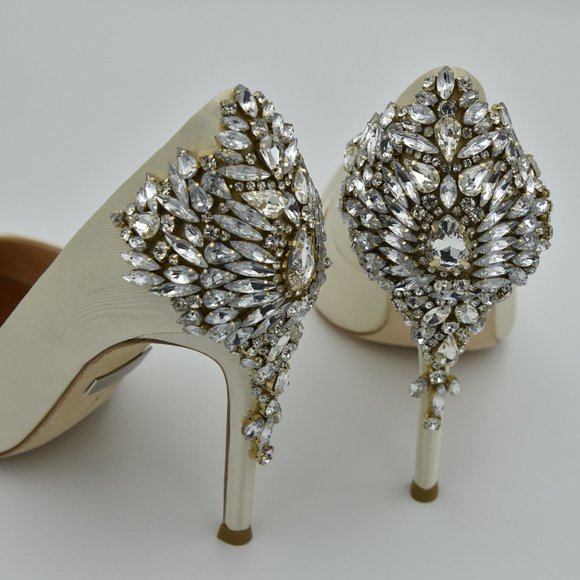 Like-new Badgley Mischka Gorgeous Pointed Toe Evening Shoes Pumps, Ivory, Size 5 - Picture 9 of 14
